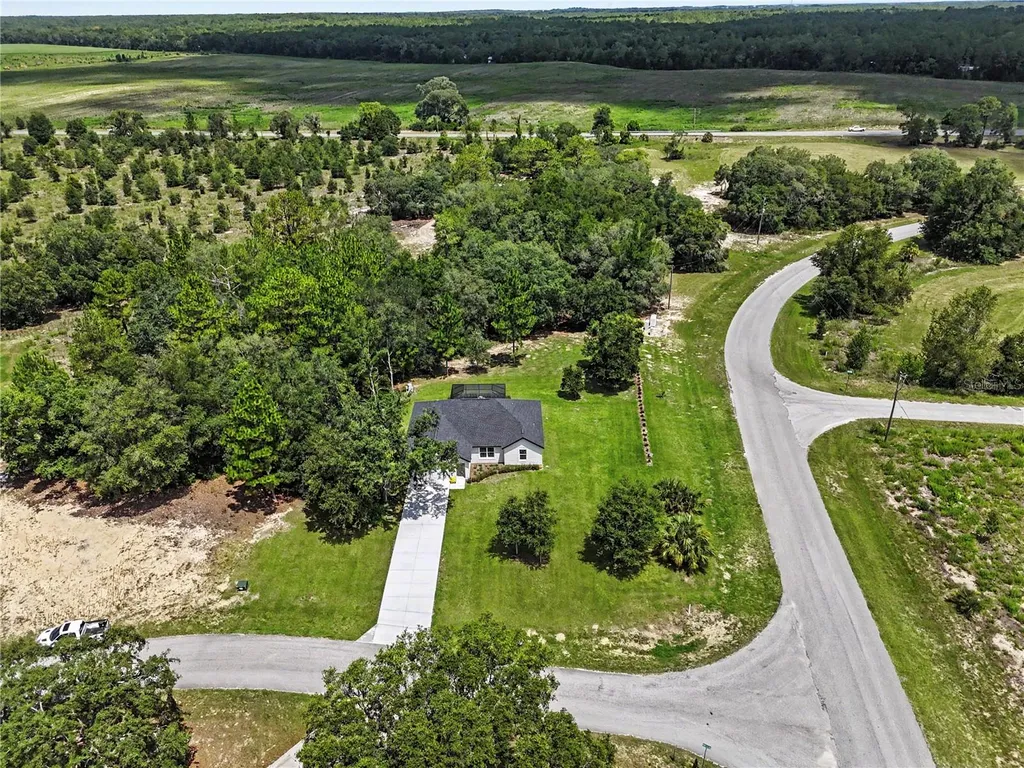 18471 SW 66 Loop Dunnellon FL 34432