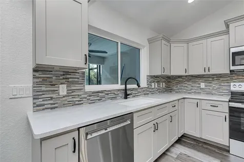 18471 SW 66 Loop Dunnellon FL 34432