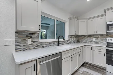 18471 SW 66 Loop Dunnellon FL 34432