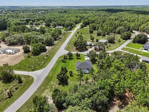 18471 SW 66 Loop Dunnellon FL 34432