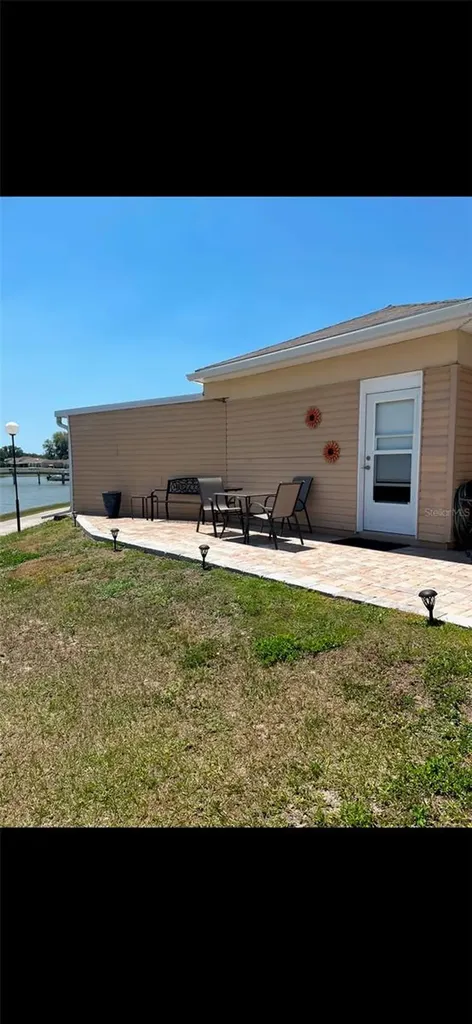 1217 Club Circle Lakeshore FL 33854