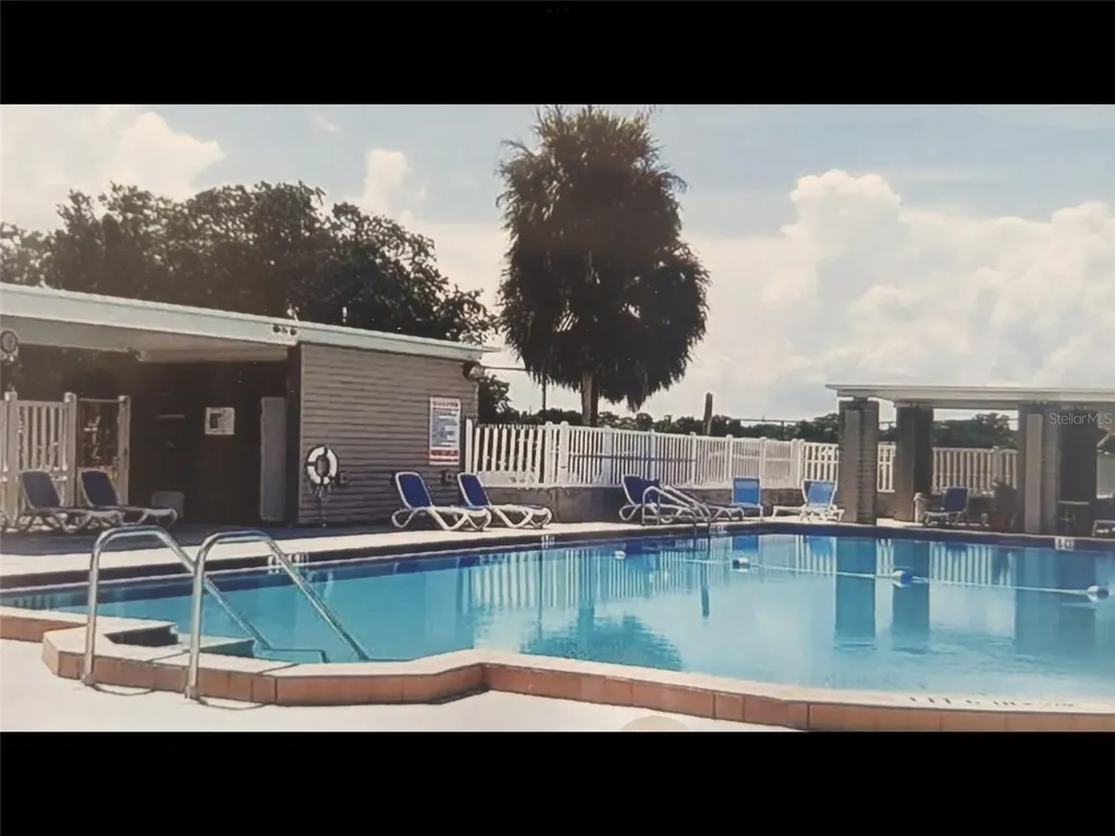 1217 Club Circle Lakeshore FL 33854