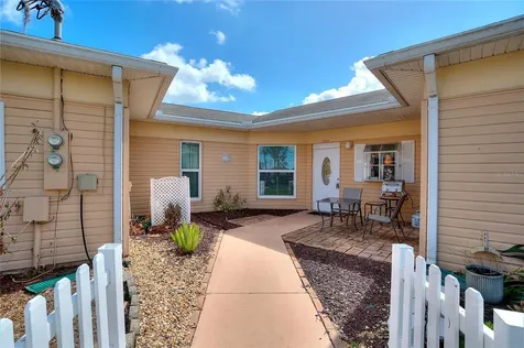 1217 Club Circle Lakeshore FL 33854