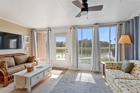 1217 Club Circle Lakeshore FL 33854