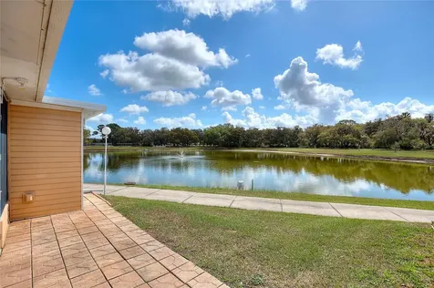1217 Club Circle Lakeshore FL 33854