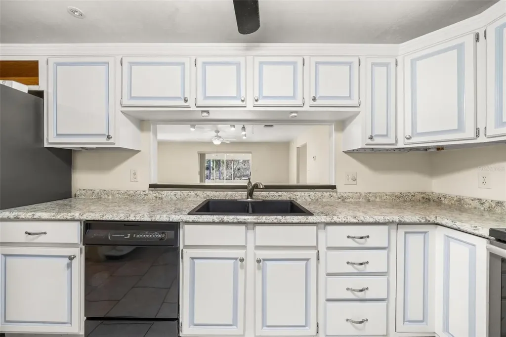 1273 Woodbury Avenue Sebring FL 33875