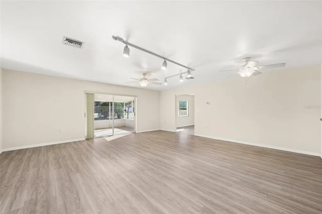 1273 Woodbury Avenue Sebring FL 33875