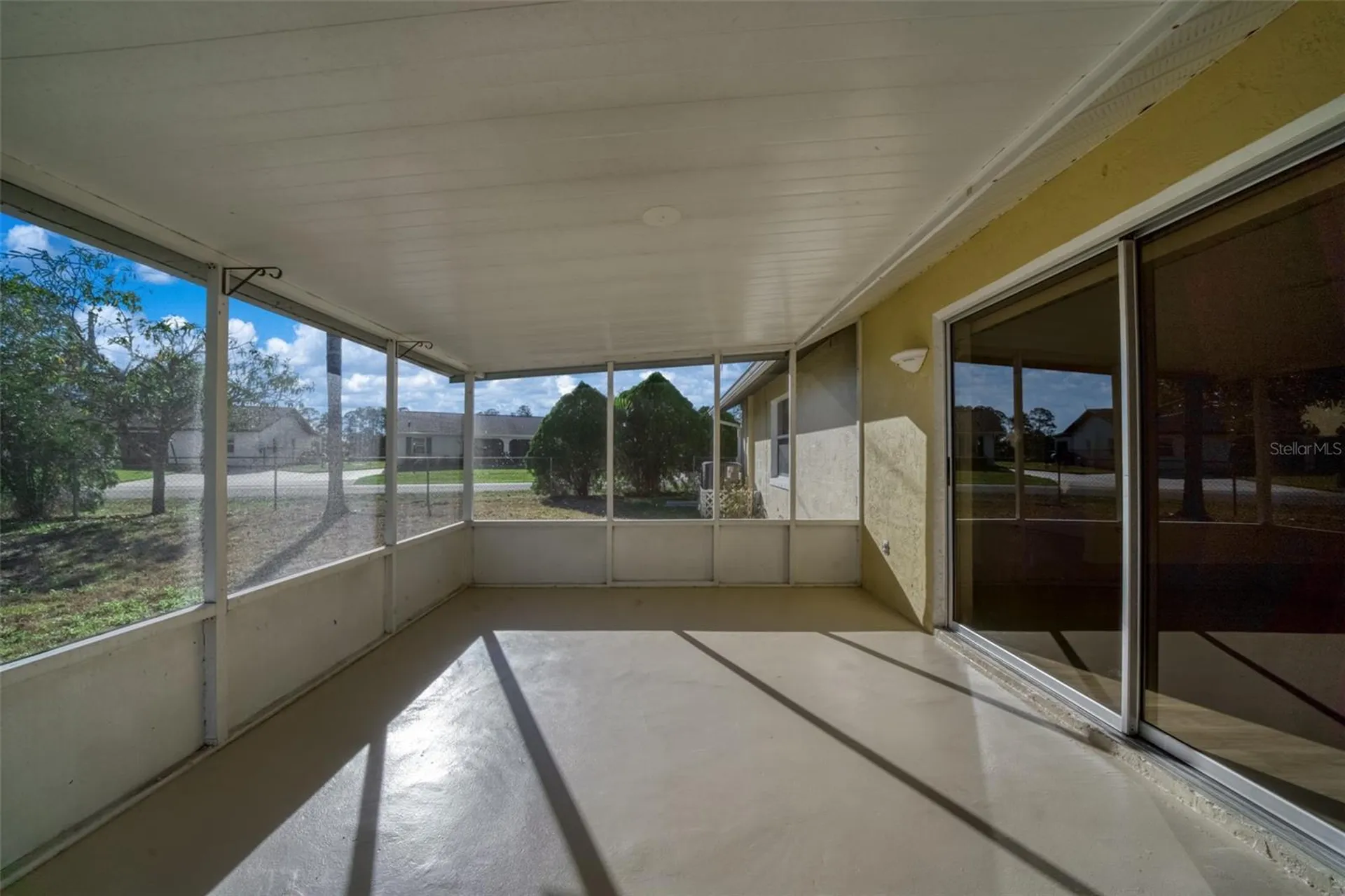 1273 Woodbury Avenue Sebring FL 33875