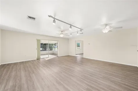 1273 Woodbury Avenue Sebring FL 33875