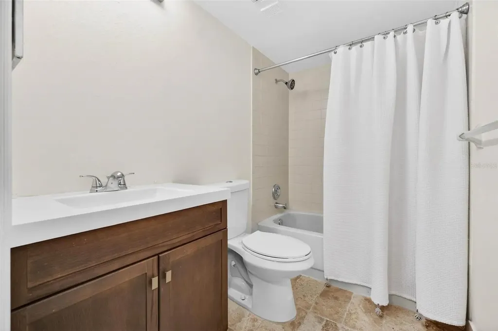 90 S Highland Avenue Tarpon Springs FL 34689
