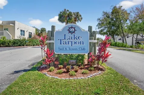 90 S Highland Avenue Tarpon Springs FL 34689