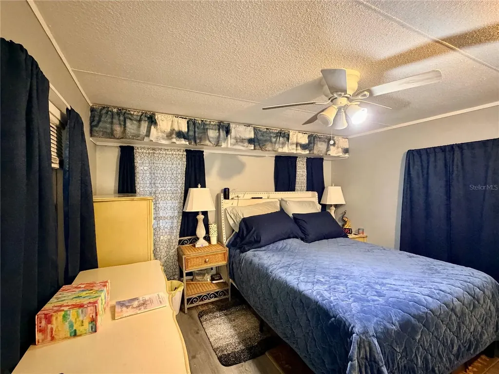 498 King Charles Circle Deland FL 32724