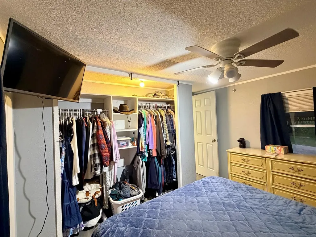 498 King Charles Circle Deland FL 32724