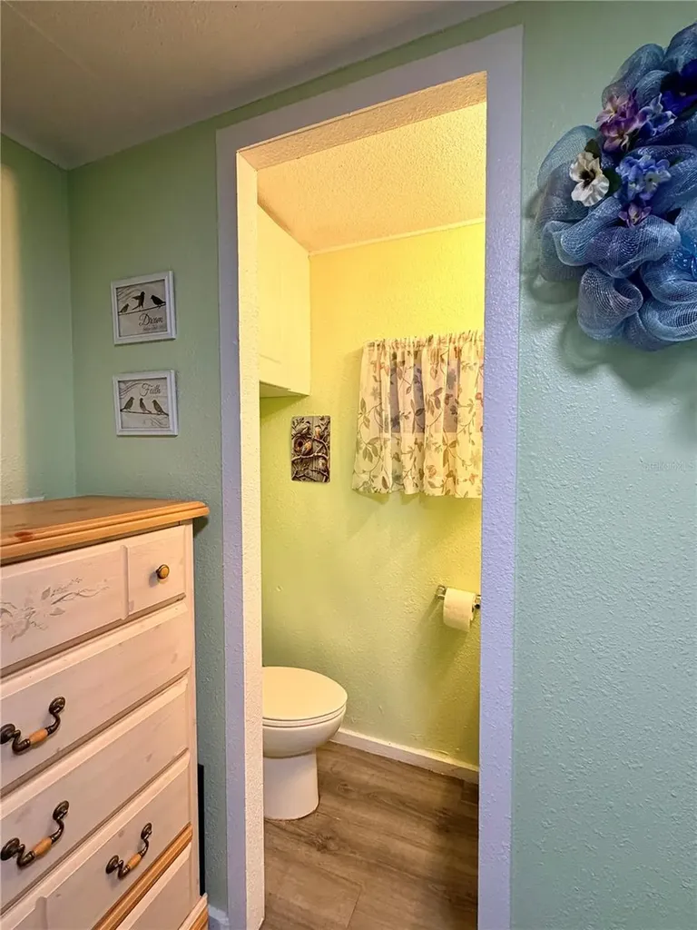 498 King Charles Circle Deland FL 32724
