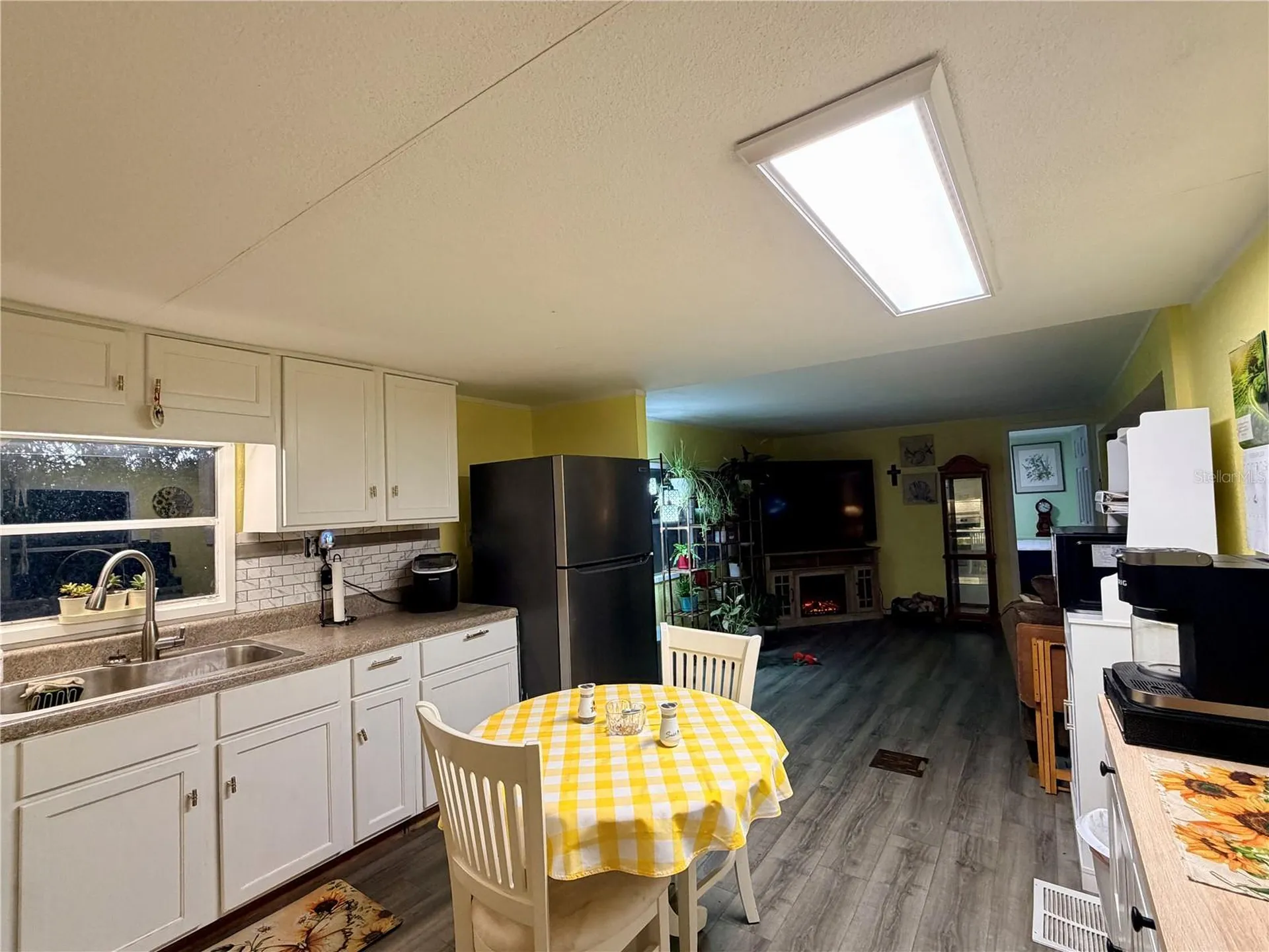 498 King Charles Circle Deland FL 32724