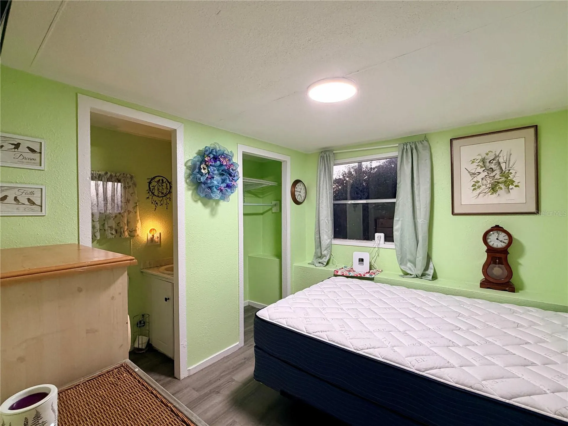 498 King Charles Circle Deland FL 32724