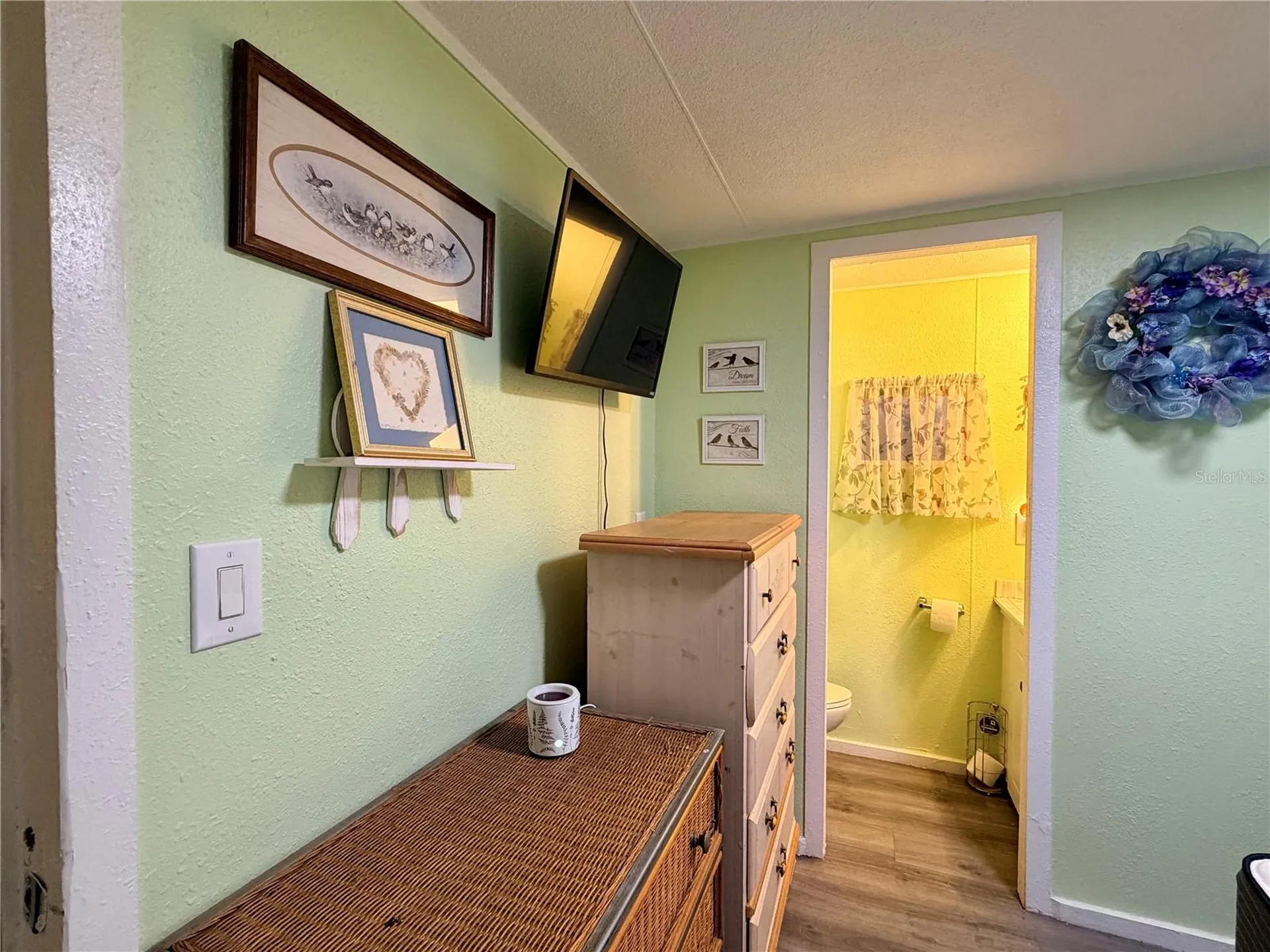 498 King Charles Circle Deland FL 32724