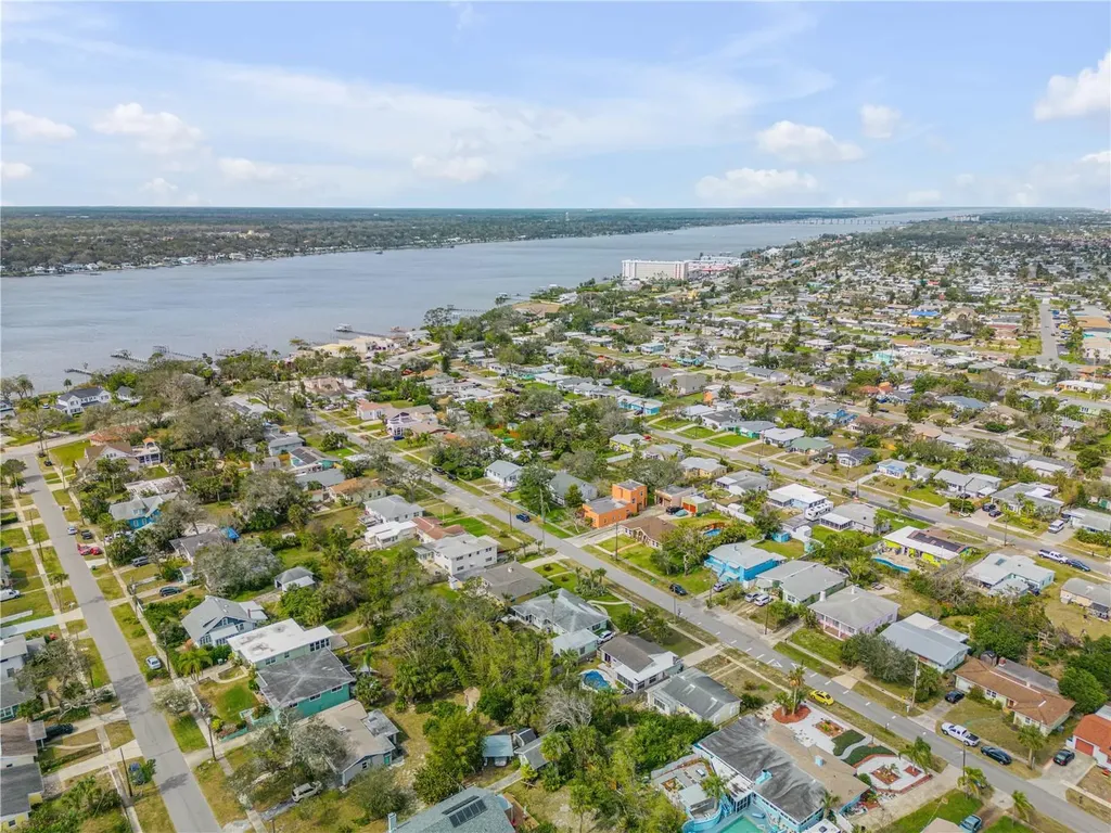 256 Morningside Avenue Daytona Beach FL 32118