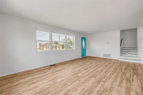 256 Morningside Avenue Daytona Beach FL 32118