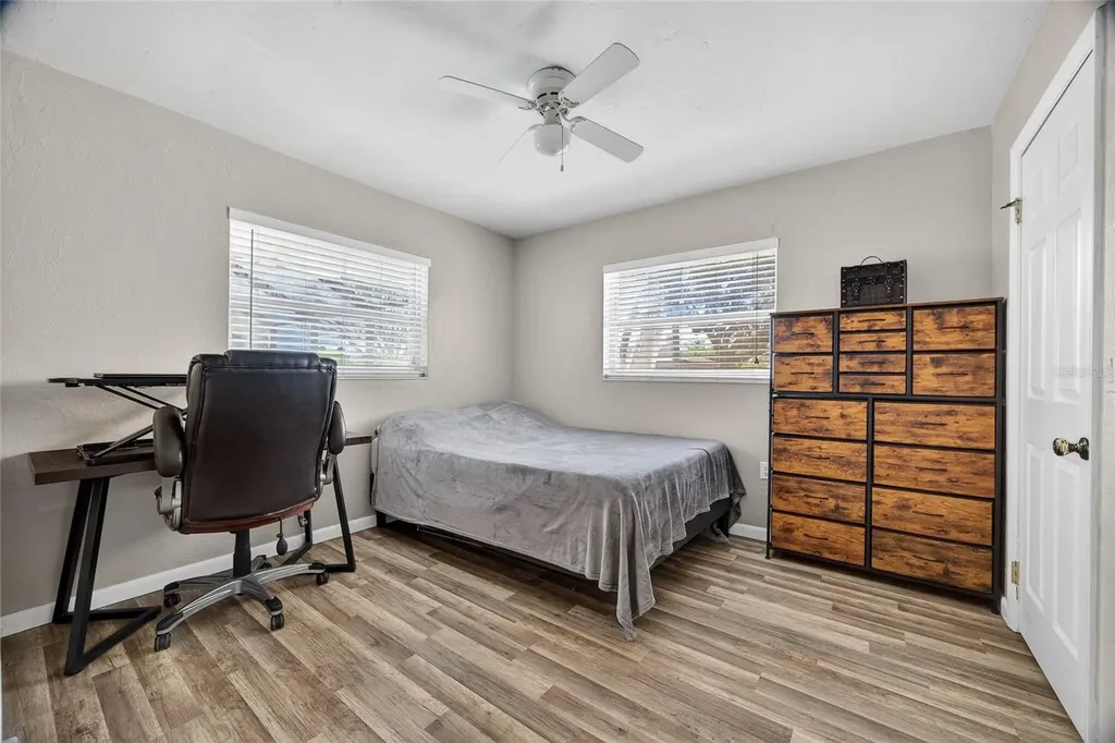 441 Chestnut Avenue NW Port Charlotte FL 33952