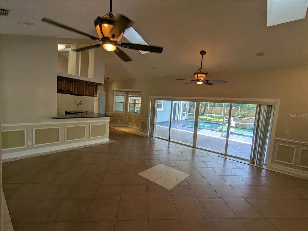 8052 Oak Park Road Orlando FL 32819