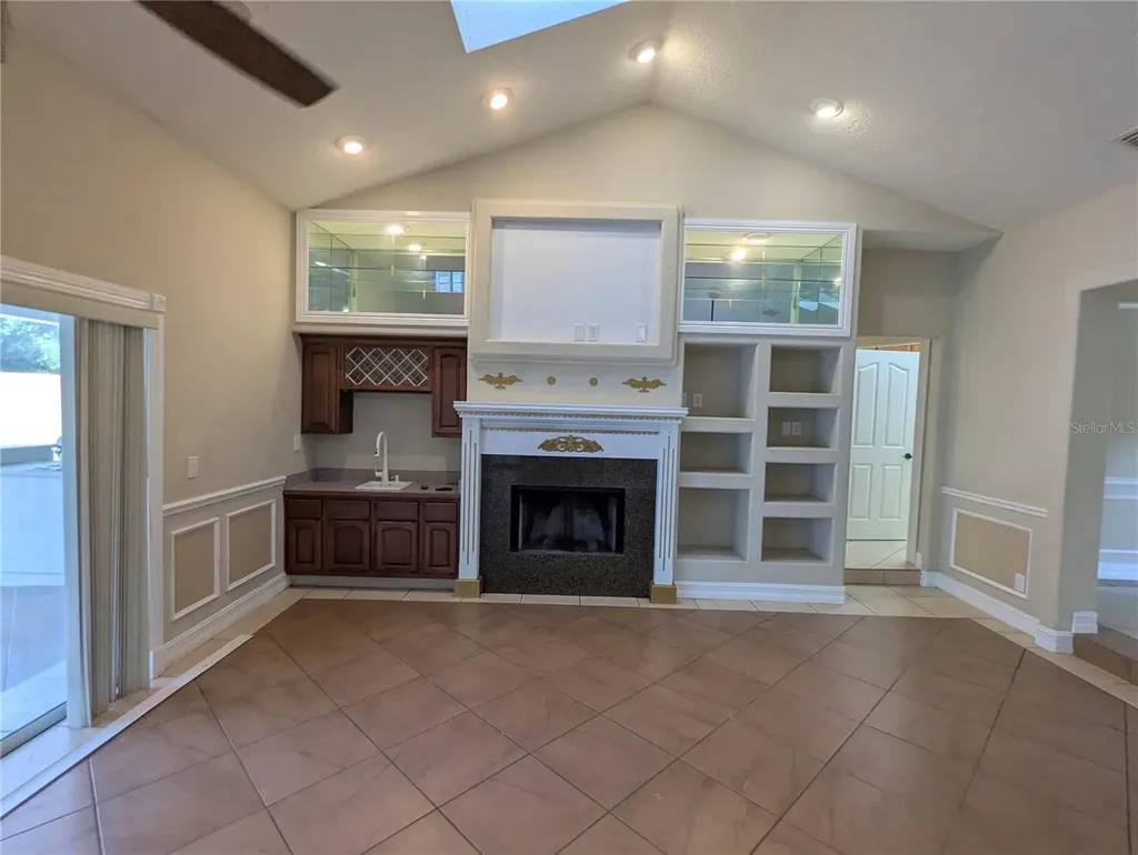 8052 Oak Park Road Orlando FL 32819
