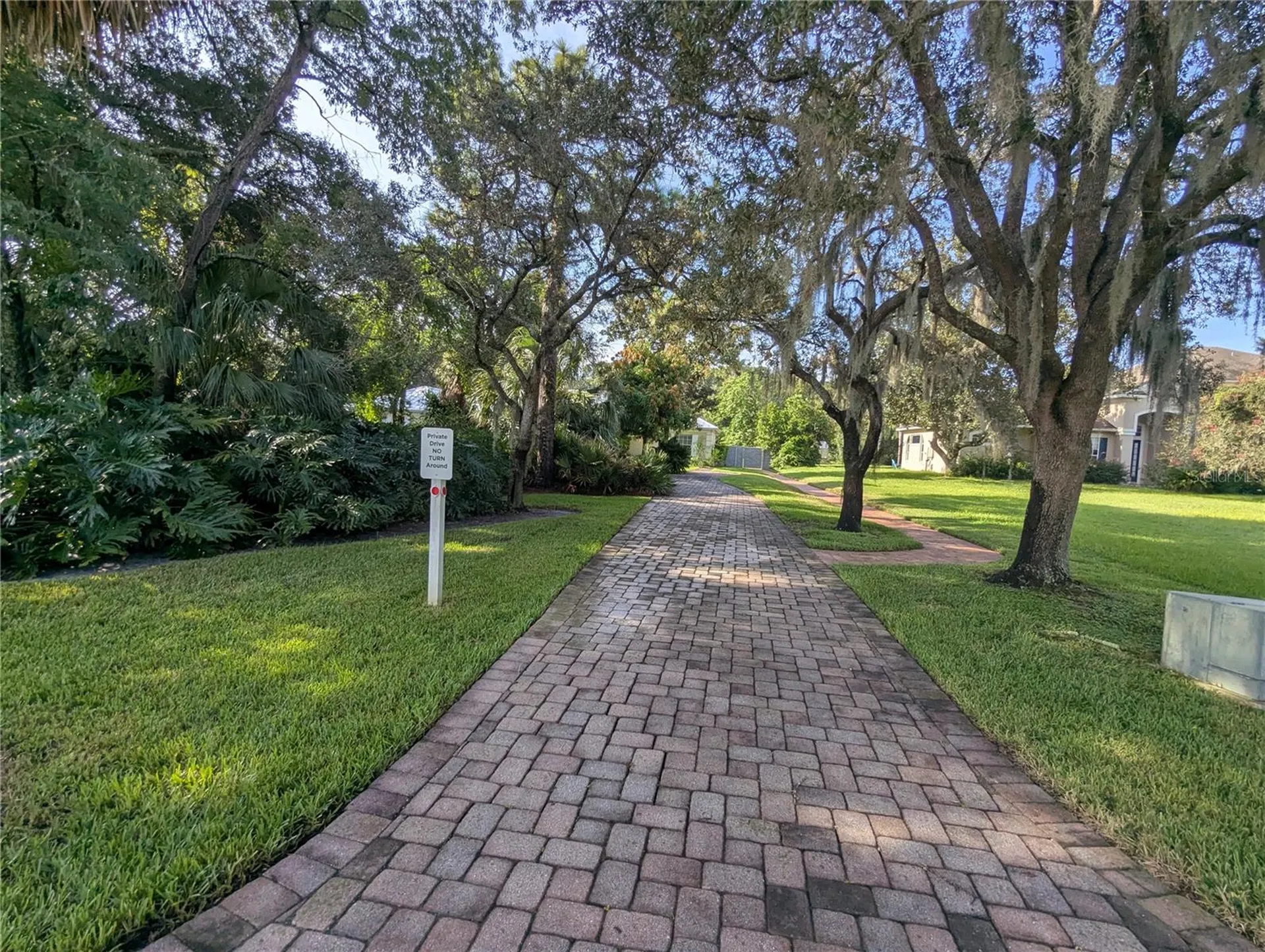 8052 Oak Park Road Orlando FL 32819