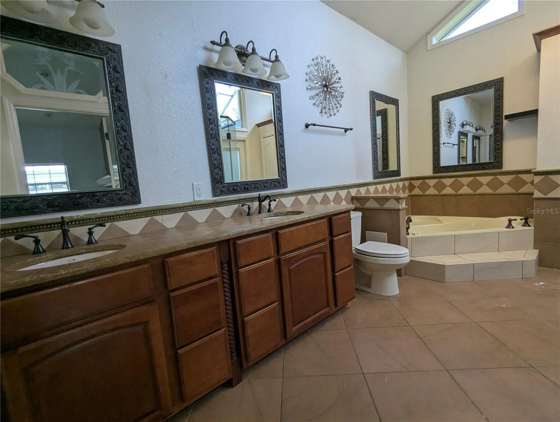 8052 Oak Park Road Orlando FL 32819