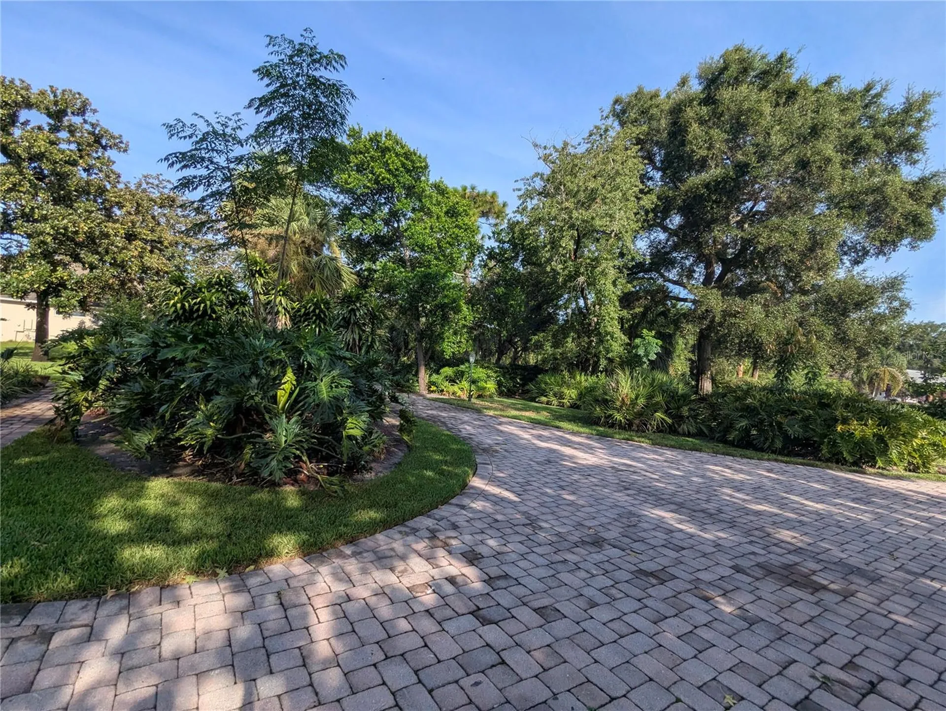 8052 Oak Park Road Orlando FL 32819