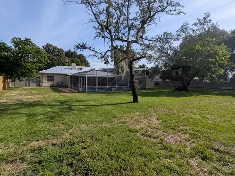 8052 Oak Park Road Orlando FL 32819
