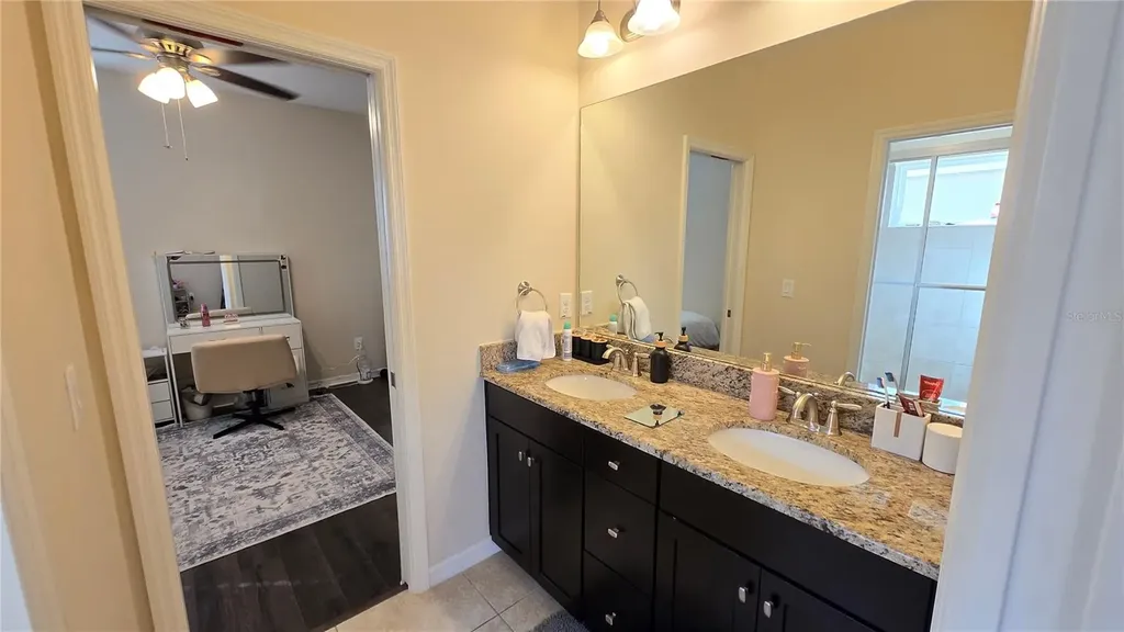 5729 Sunflower Circle Sarasota FL 34238