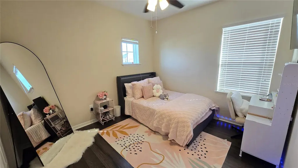 5729 Sunflower Circle Sarasota FL 34238