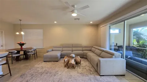 5729 Sunflower Circle Sarasota FL 34238