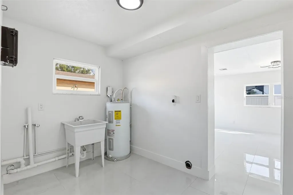 3216 W Beach Street Tampa FL 33607