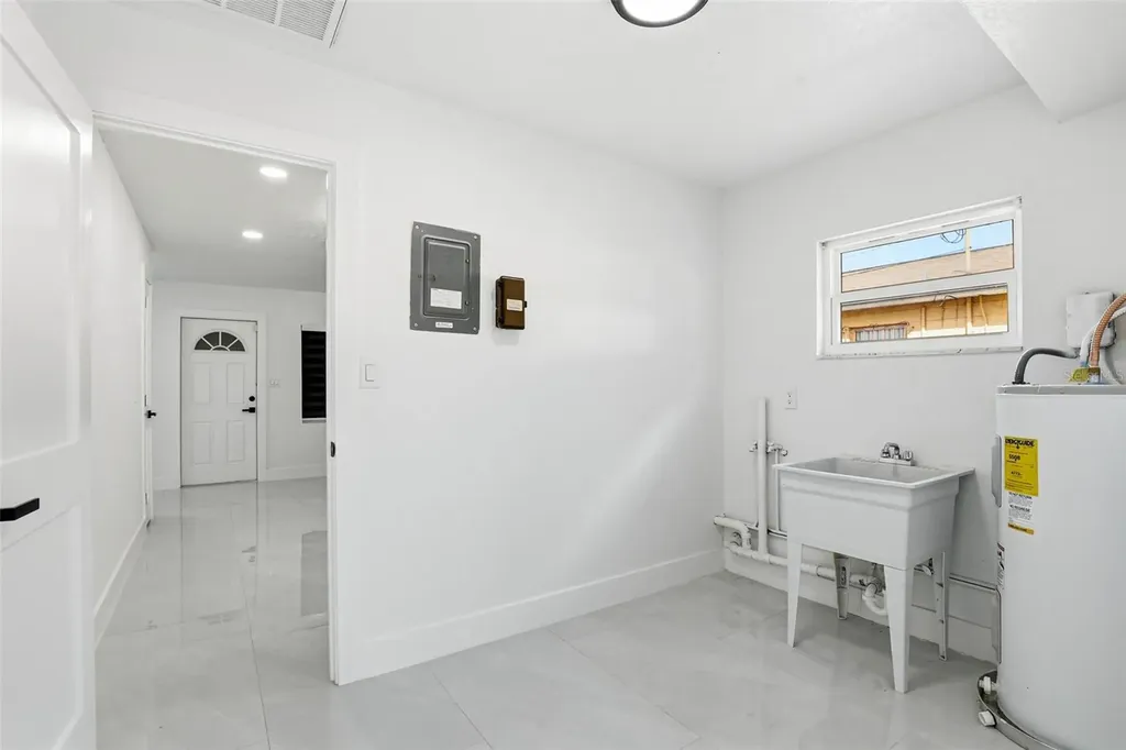 3216 W Beach Street Tampa FL 33607