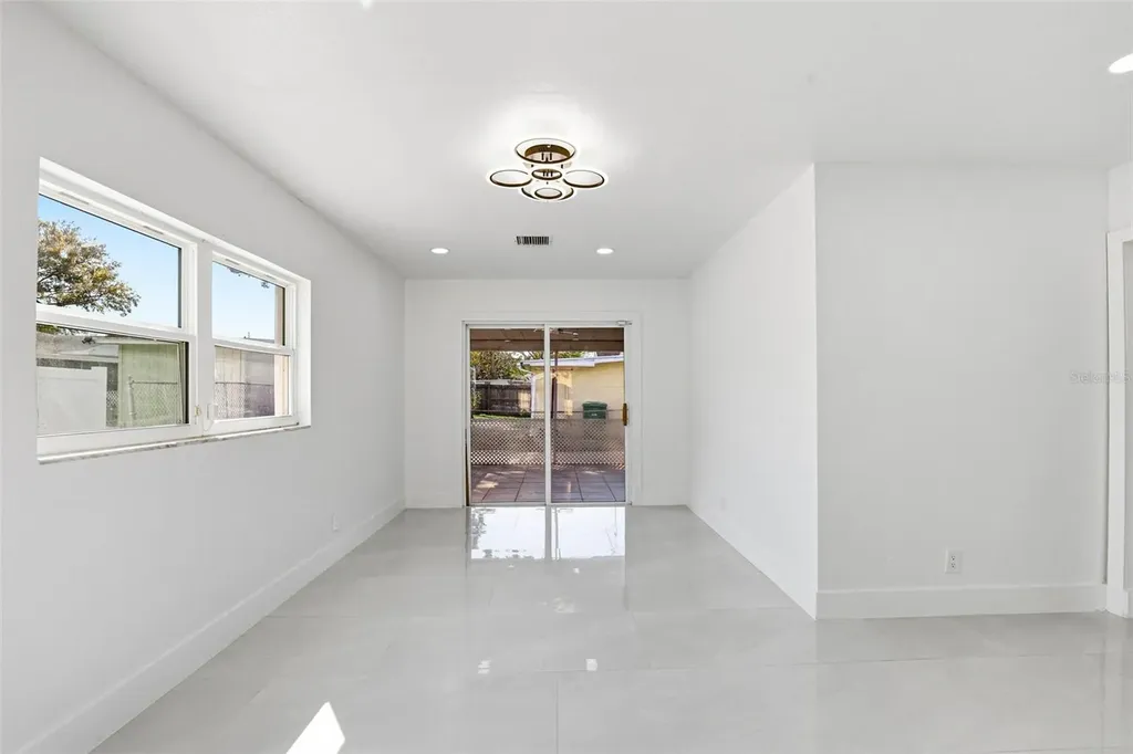 3216 W Beach Street Tampa FL 33607