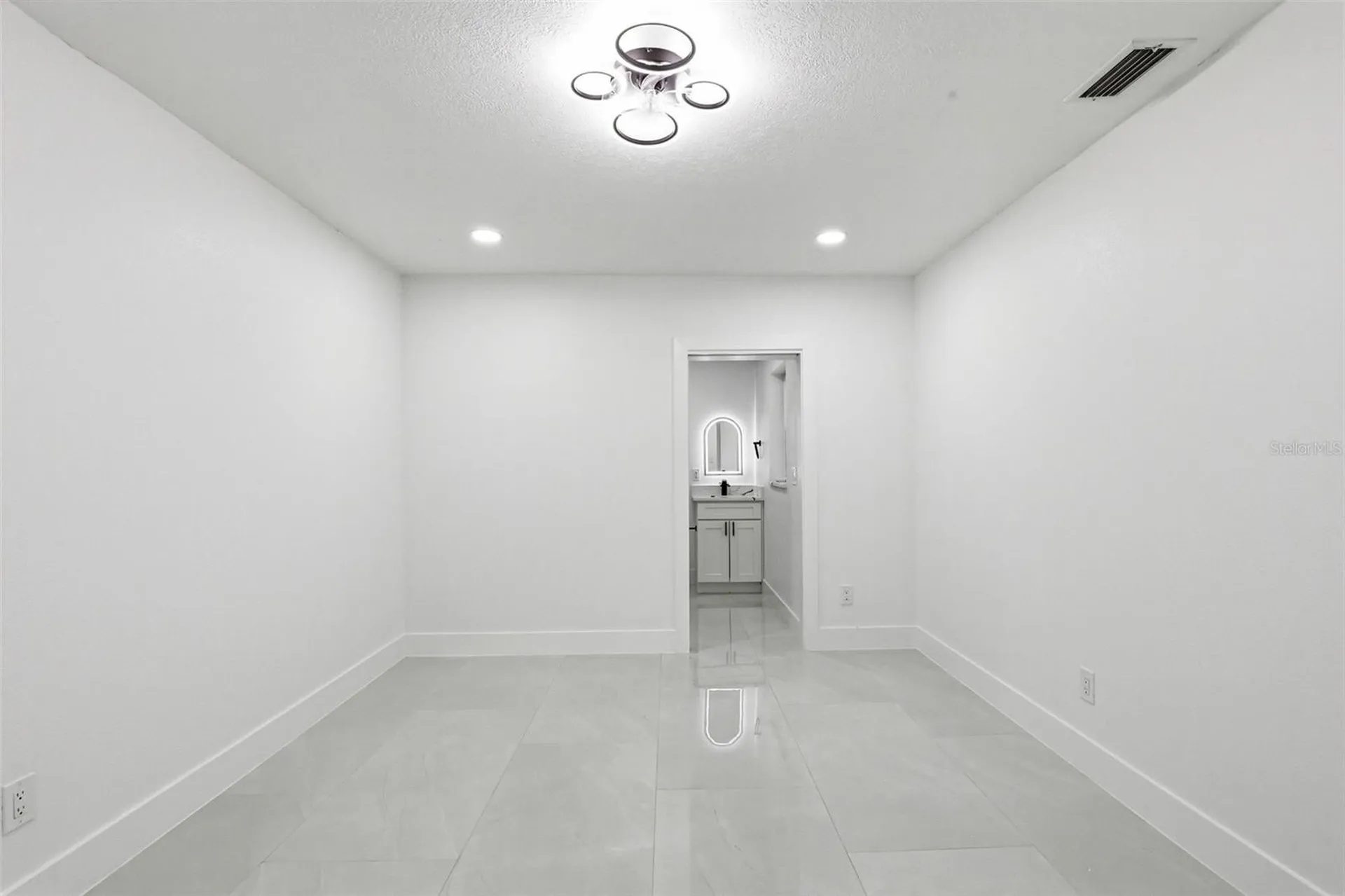 3216 W Beach Street Tampa FL 33607