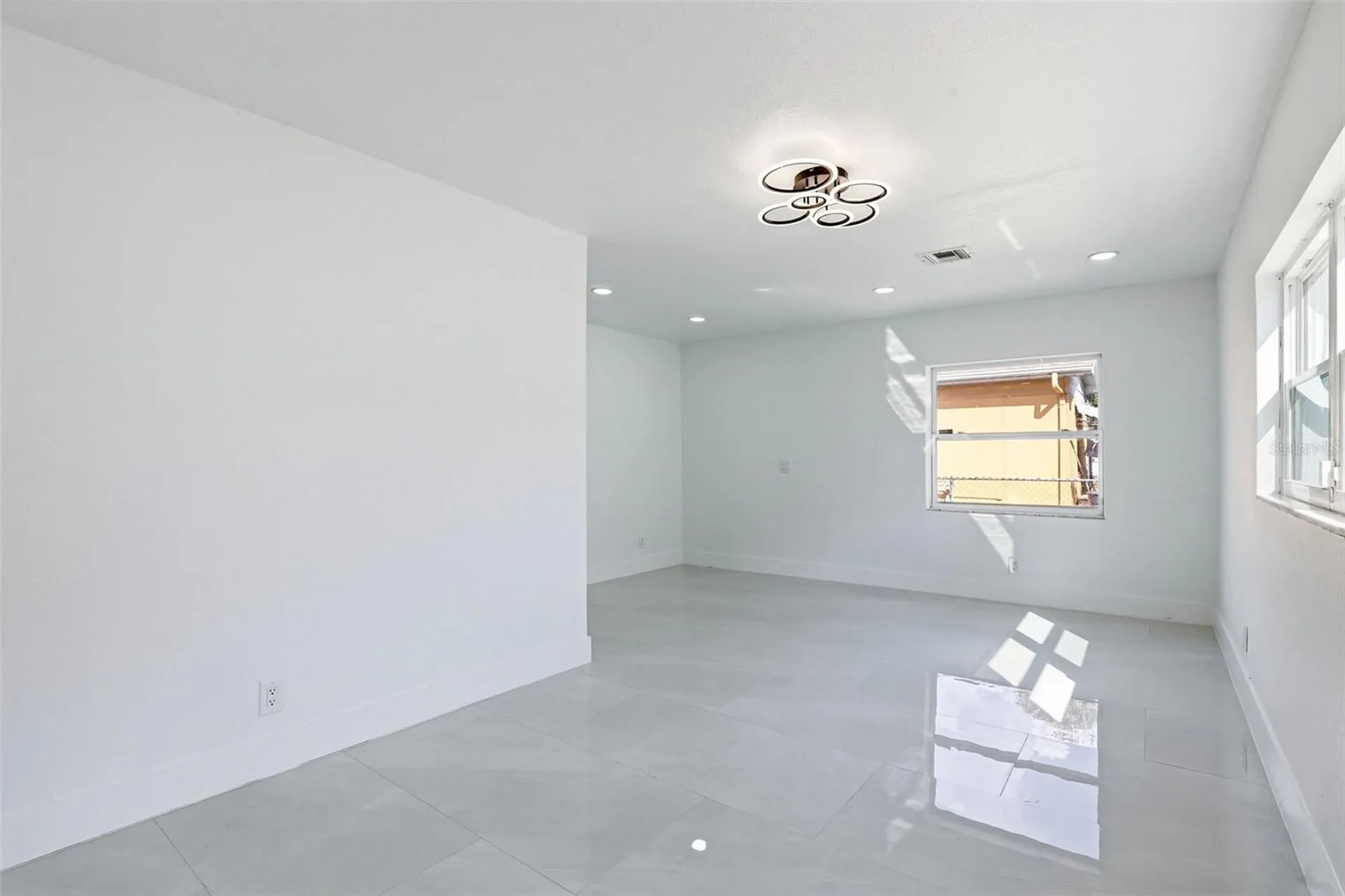 3216 W Beach Street Tampa FL 33607