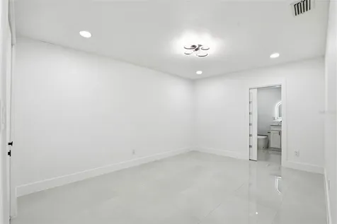 3216 W Beach Street Tampa FL 33607