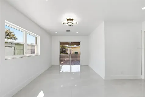 3216 W Beach Street Tampa FL 33607