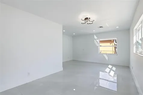 3216 W Beach Street Tampa FL 33607