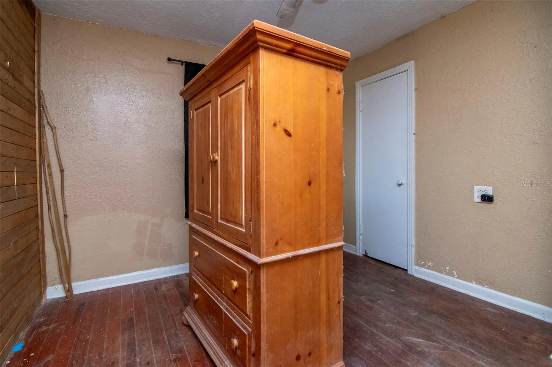 1405 E Cherry Street Plant City FL 33563