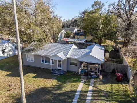 1405 E Cherry Street Plant City FL 33563