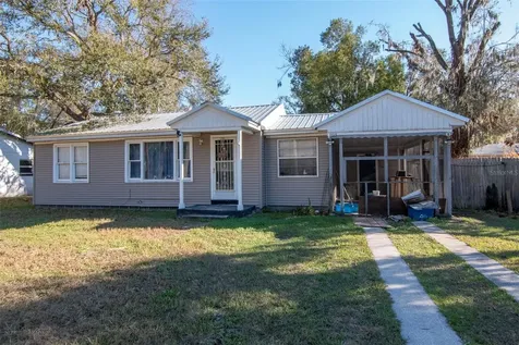 1405 E Cherry Street Plant City FL 33563