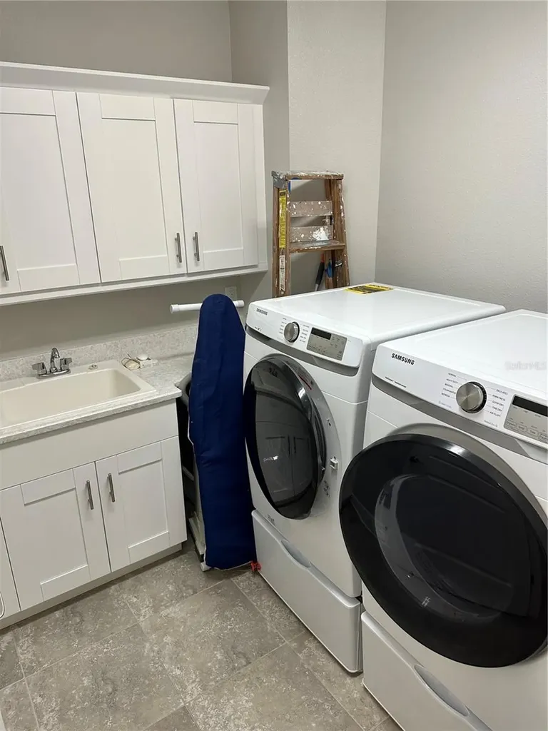 7610 34th Avenue W Bradenton FL 34209