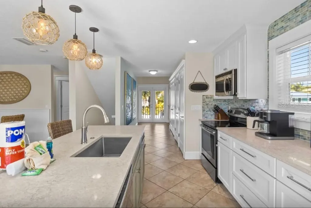 117 Willow Avenue Anna Maria FL 34216
