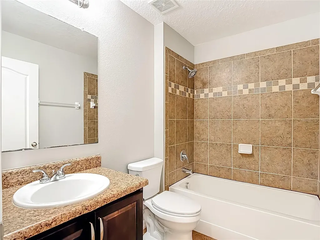 13221 Waterford Castle Drive Dade City FL 33525