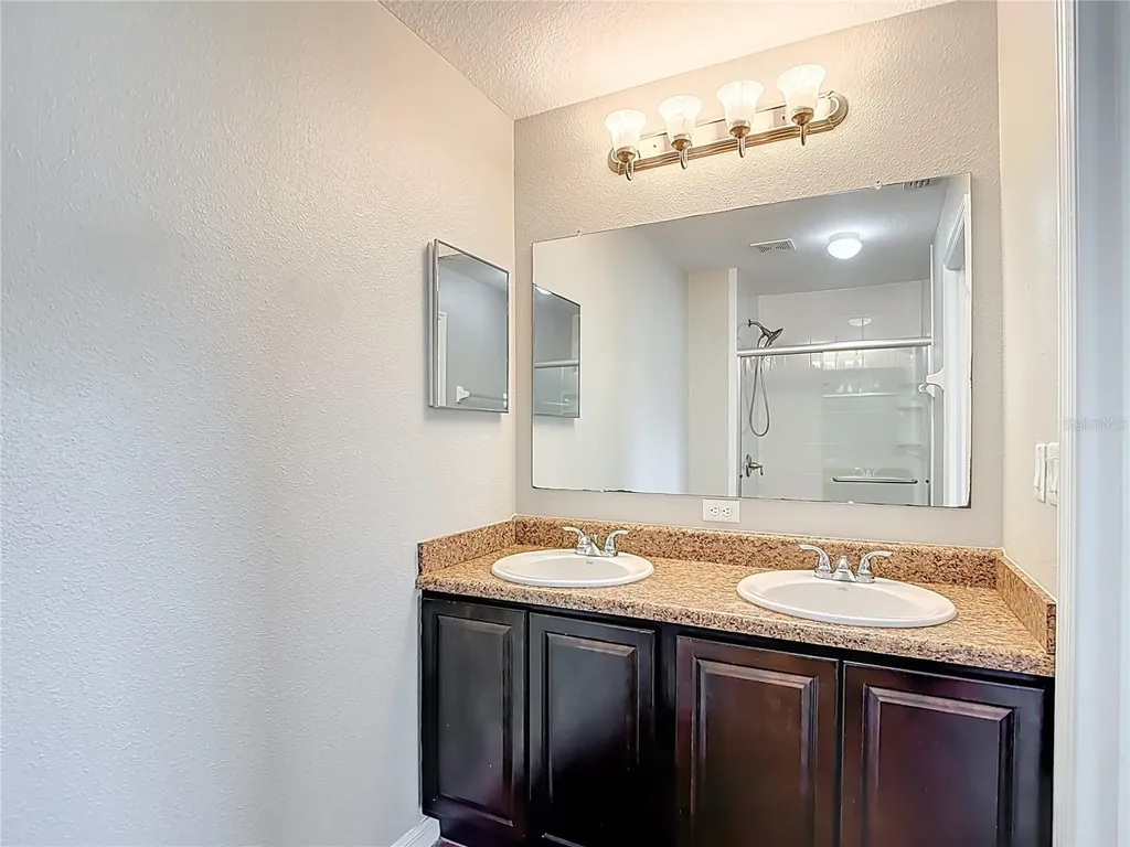 13221 Waterford Castle Drive Dade City FL 33525