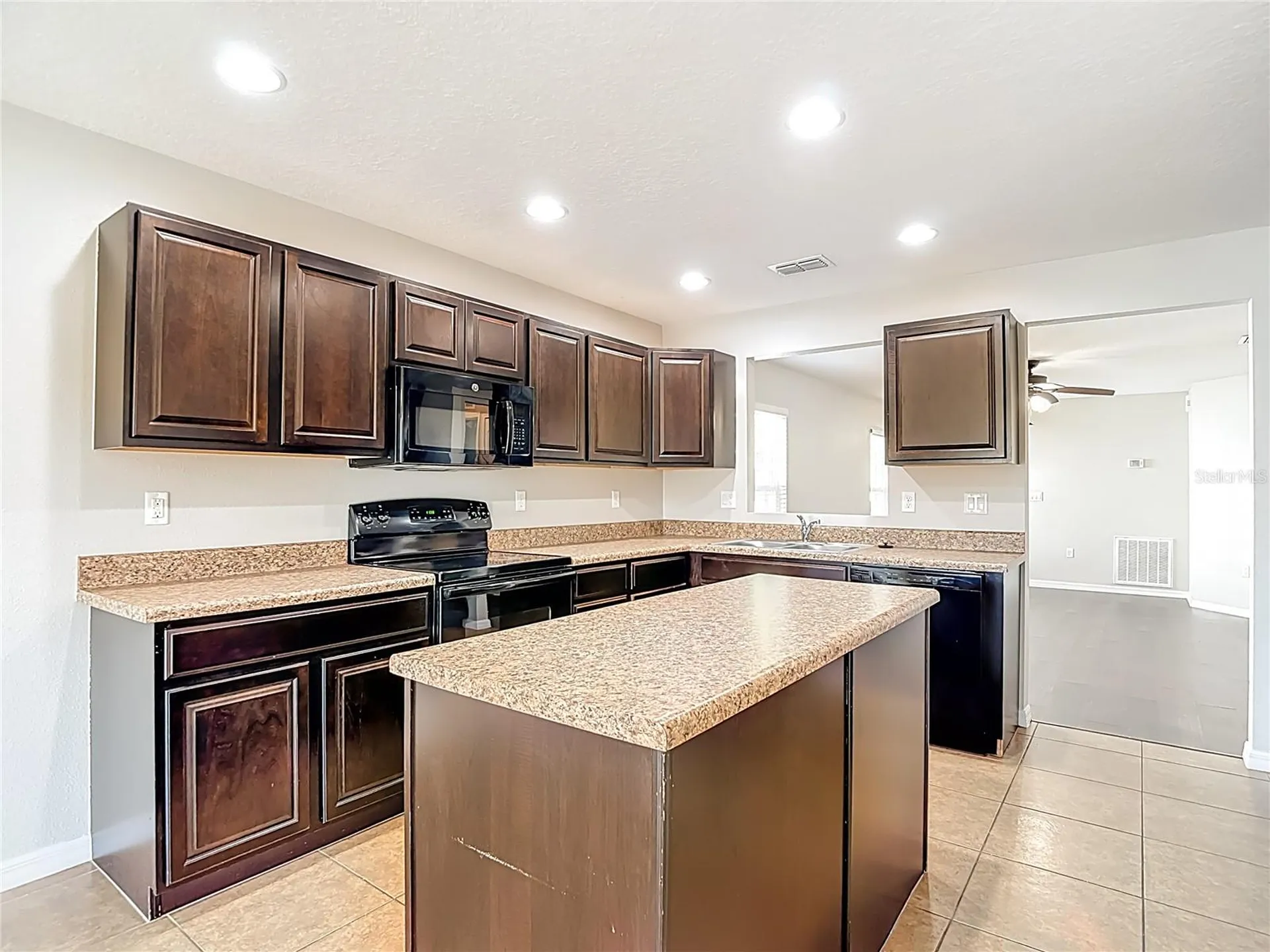 13221 Waterford Castle Drive Dade City FL 33525