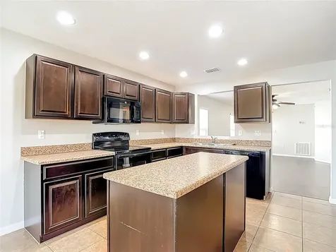 13221 Waterford Castle Drive Dade City FL 33525